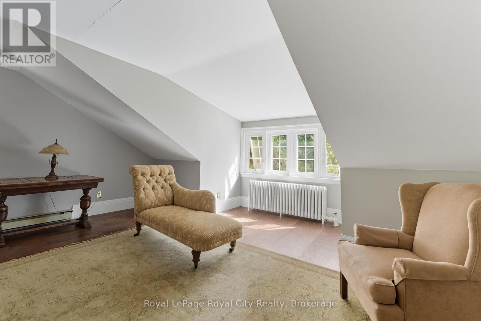 












66 OLD MILL ROAD

,
Cambridge,




Ontario
N3H4R8

