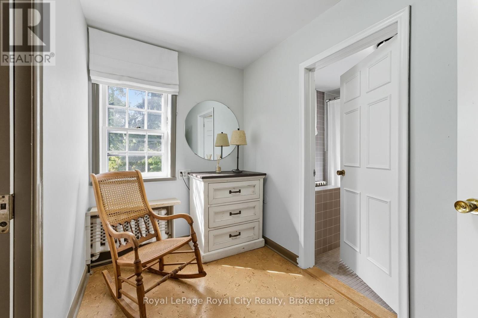 












66 OLD MILL ROAD

,
Cambridge,




Ontario
N3H4R8

