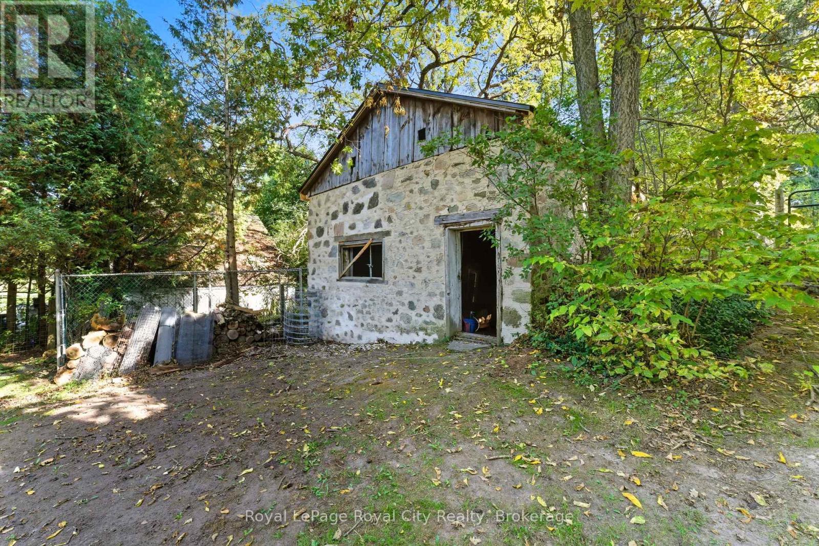 












66 OLD MILL ROAD

,
Cambridge,




Ontario
N3H4R8


