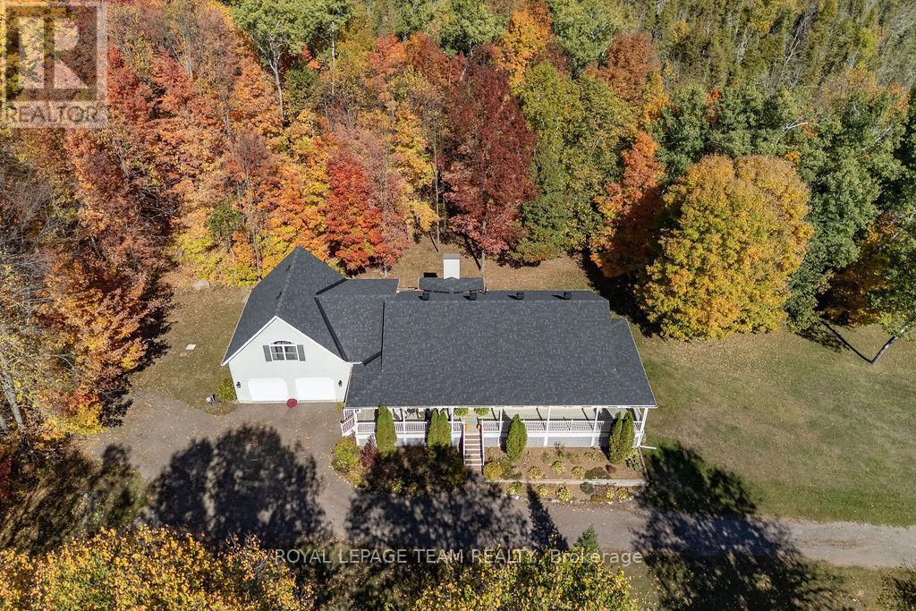 












698 BARRYVALE ROAD

,
Greater Madawaska,




Ontario
K0J1H0

