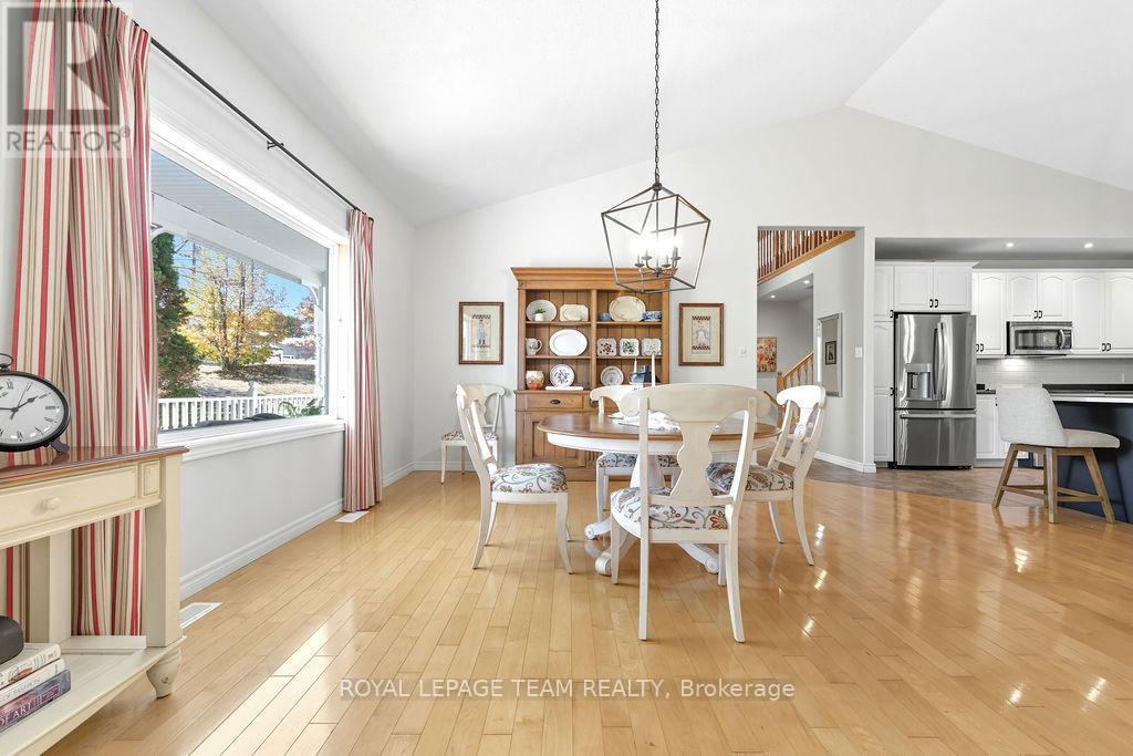 












698 BARRYVALE ROAD

,
Greater Madawaska,




Ontario
K0J1H0

