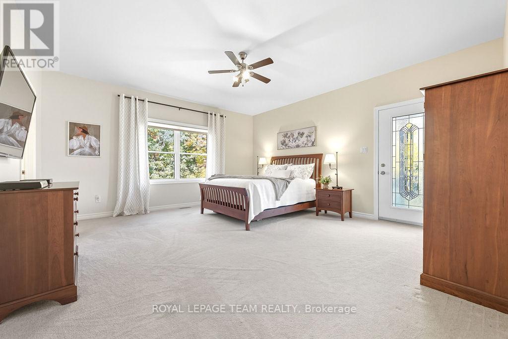 












698 BARRYVALE ROAD

,
Greater Madawaska,




Ontario
K0J1H0

