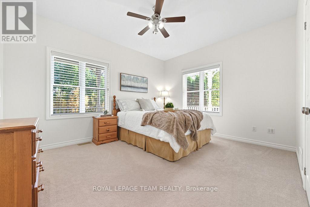 












698 BARRYVALE ROAD

,
Greater Madawaska,




Ontario
K0J1H0

