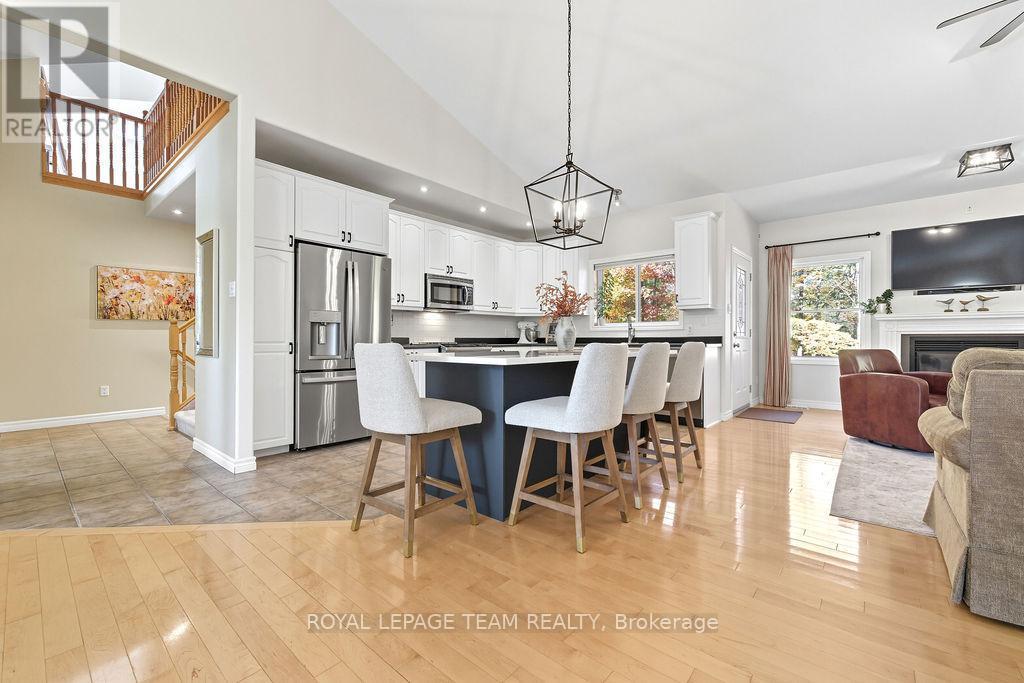 












698 BARRYVALE ROAD

,
Greater Madawaska,




Ontario
K0J1H0

