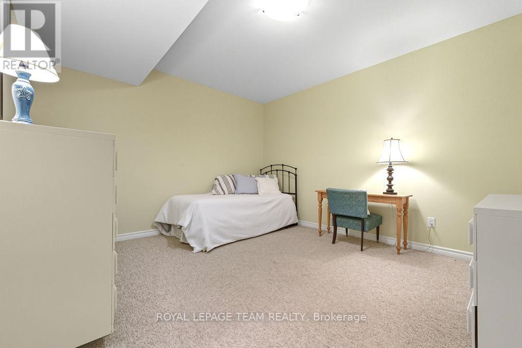 












698 BARRYVALE ROAD

,
Greater Madawaska,




Ontario
K0J1H0

