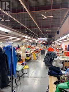 












14 - 2500 LAWRENCE AVENUE E

,
Toronto,




Ontario
M1P2R7

