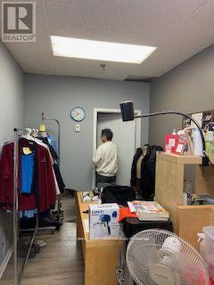 












14 - 2500 LAWRENCE AVENUE E

,
Toronto,




Ontario
M1P2R7

