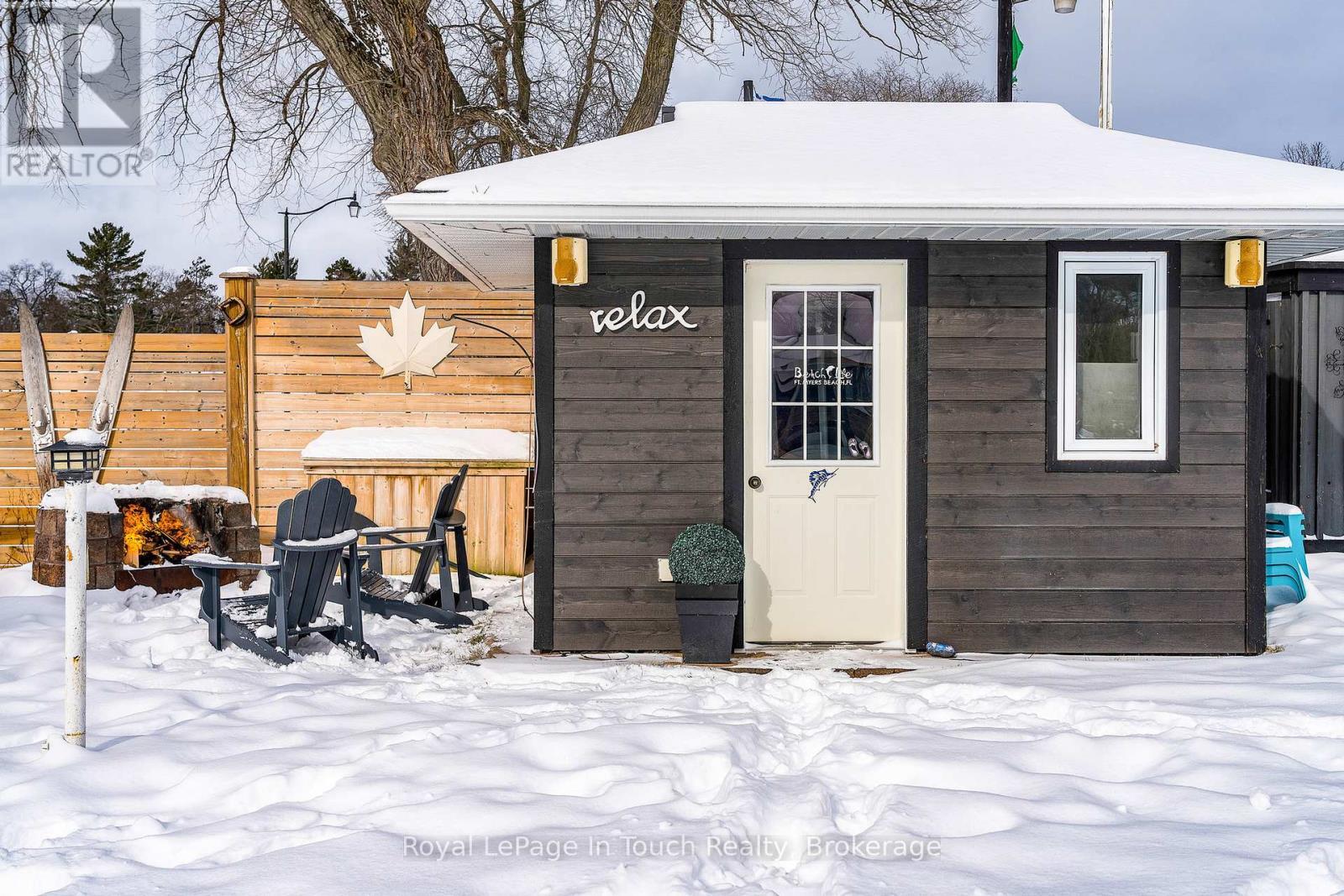 












8 TINY BEACHES ROAD S

,
Tiny,




Ontario
L0L2J0

