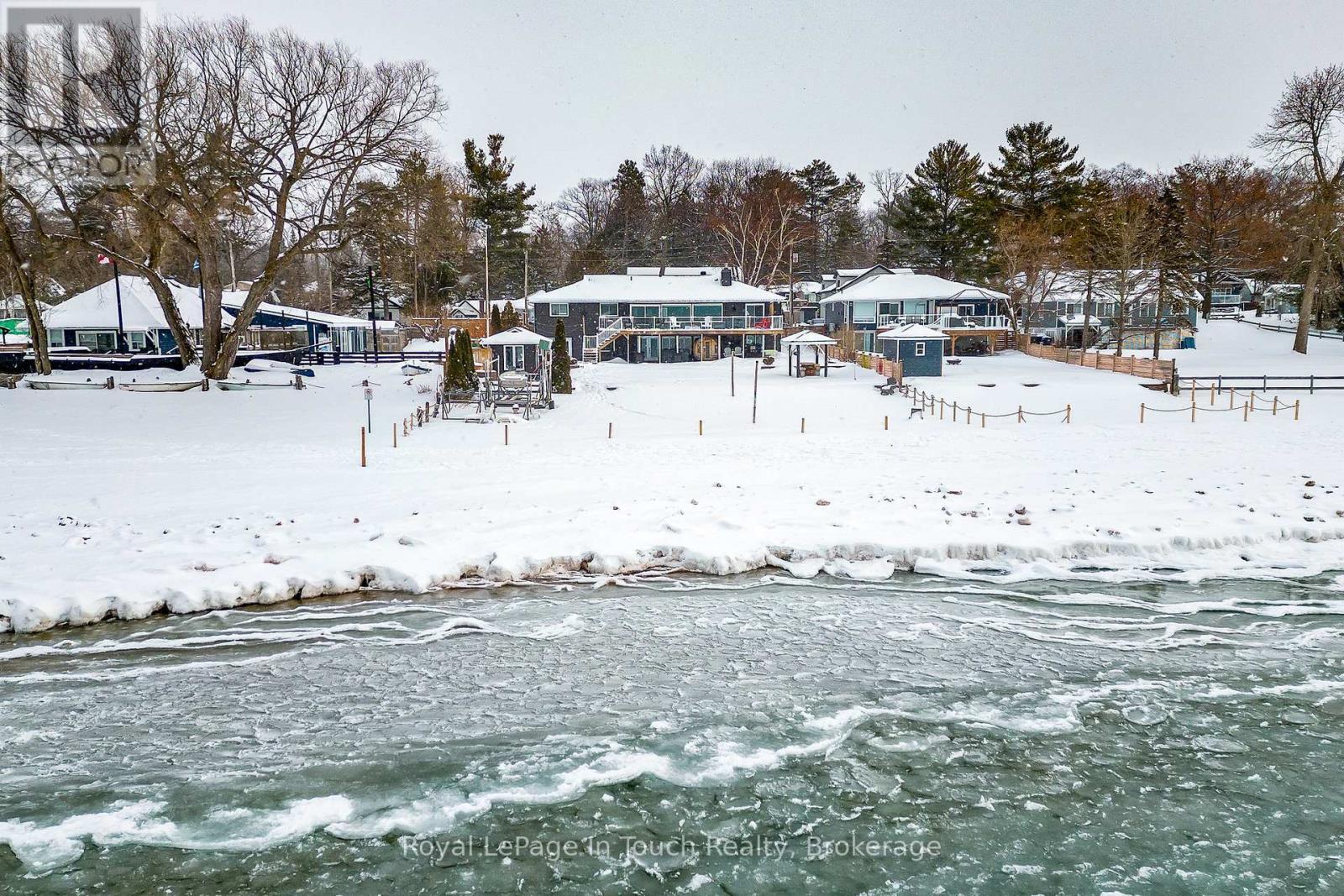 












8 TINY BEACHES ROAD S

,
Tiny,




Ontario
L0L2J0

