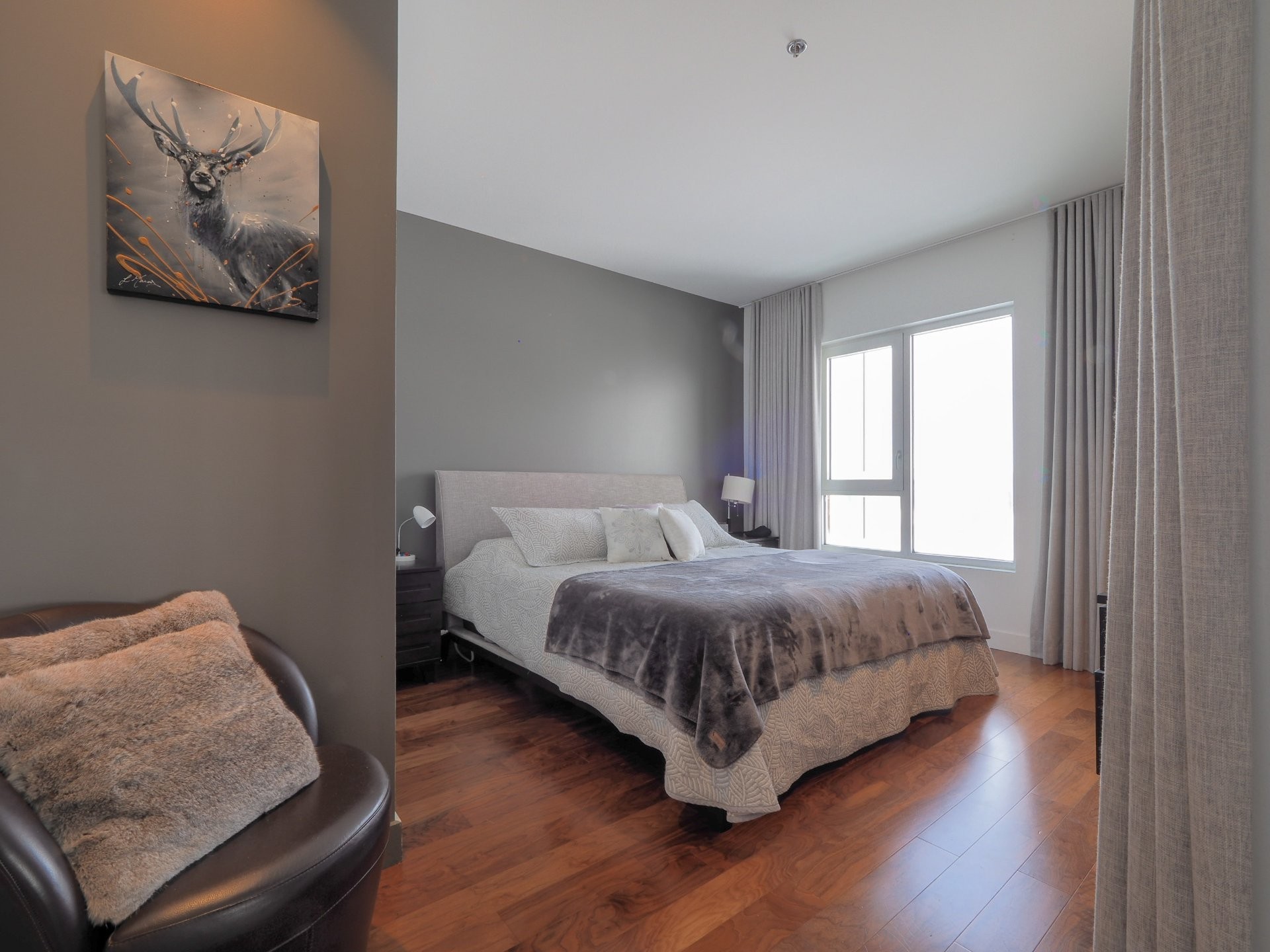 









1100


Av. des Draveurs

, 301,
Trois-Rivières,




QC
G9A0C6

