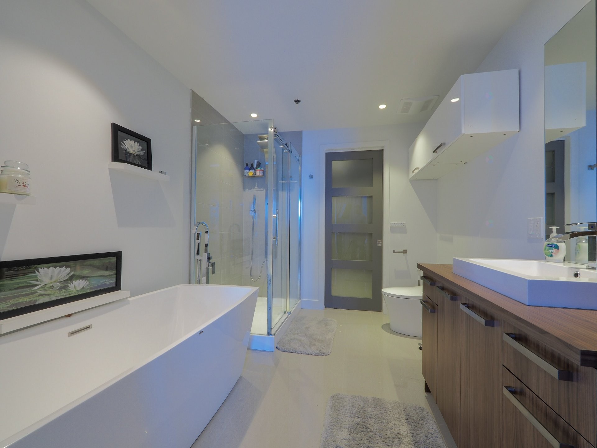 









1100


Av. des Draveurs

, 301,
Trois-Rivières,




QC
G9A0C6

