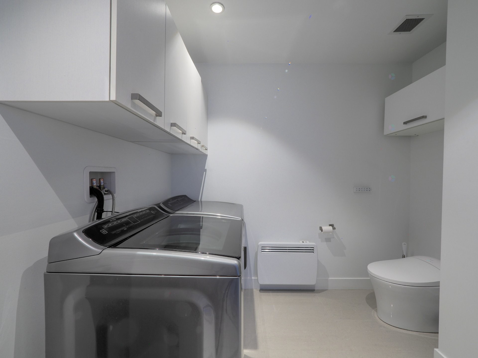 









1100


Av. des Draveurs

, 301,
Trois-Rivières,




QC
G9A0C6

