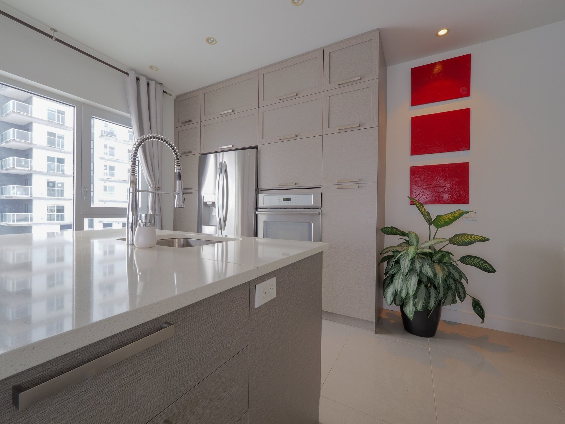 









1100


Av. des Draveurs

, 301,
Trois-Rivières,




QC
G9A0C6

