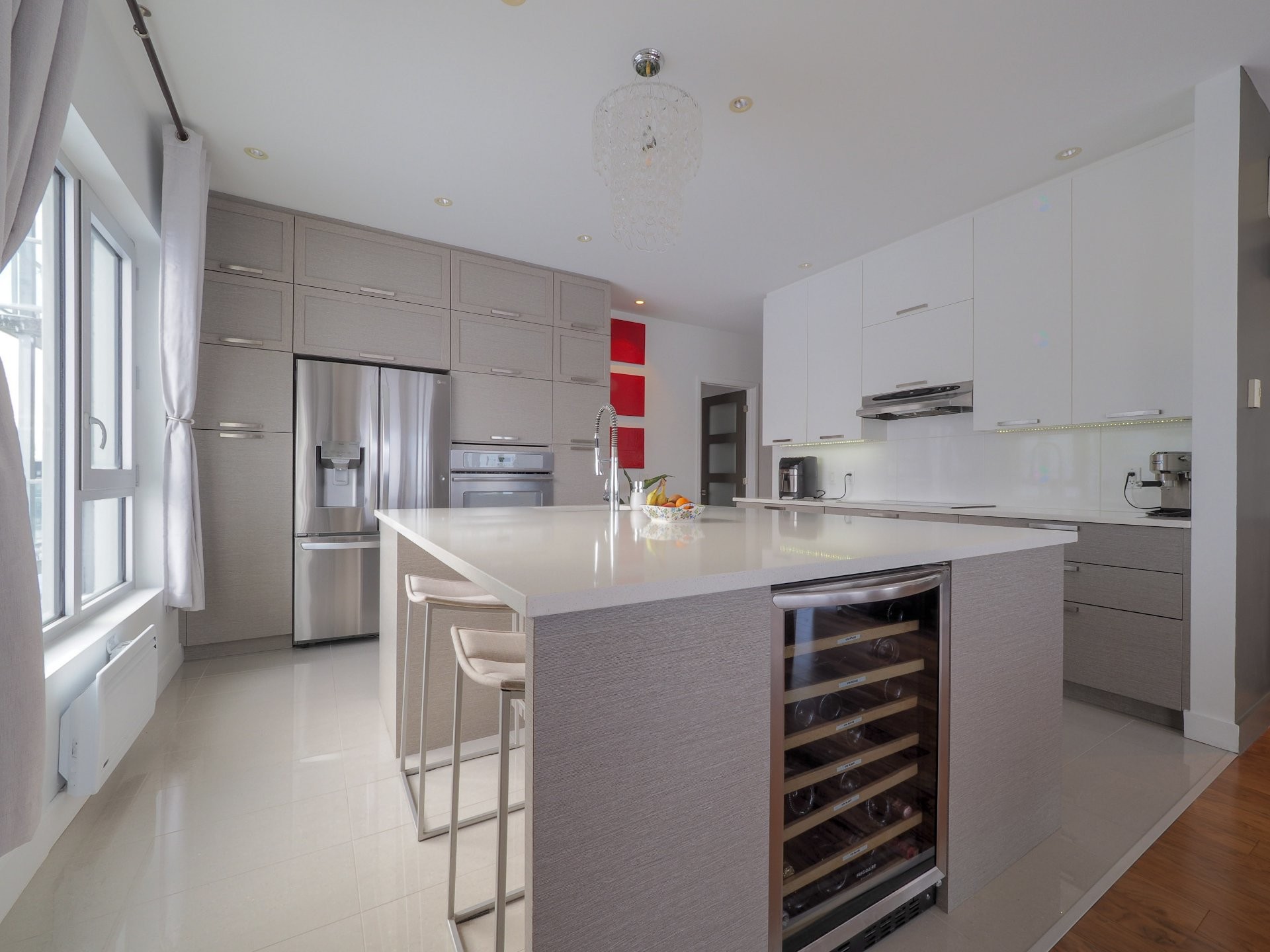









1100


Av. des Draveurs

, 301,
Trois-Rivières,




QC
G9A0C6

