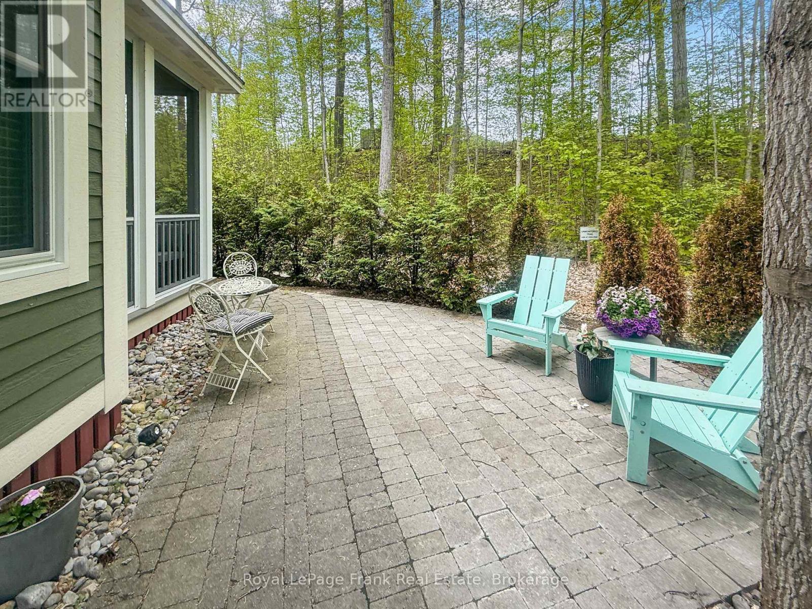 












199 - 32 HOLLOW LANE

,
Prince Edward County,







Ontario
K0K1P0

