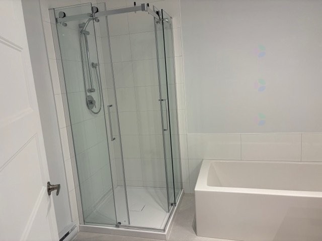 









651


Av. Forest

, 101,
Notre-Dame-de-l'Île-Perrot,




QC
J7W3S3

