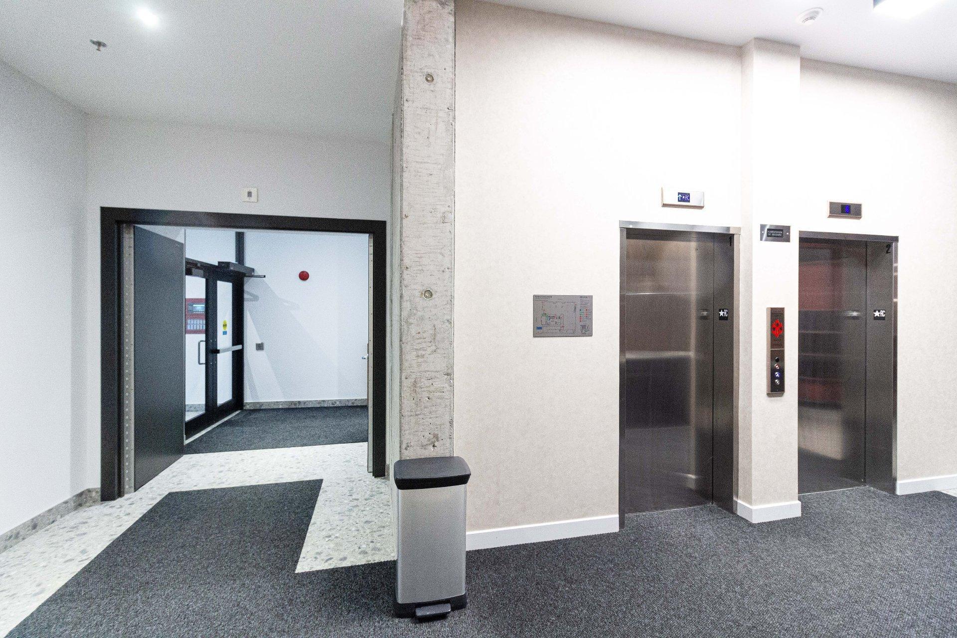 









1971


Rue du Havre

, 411,
Montréal (Ville-Marie),




QC
H2K0E5

