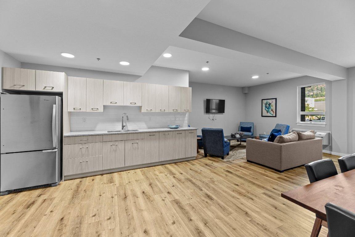 









722


Valley

Road, 507,
Kelowna,




BC
V1V 0E2

