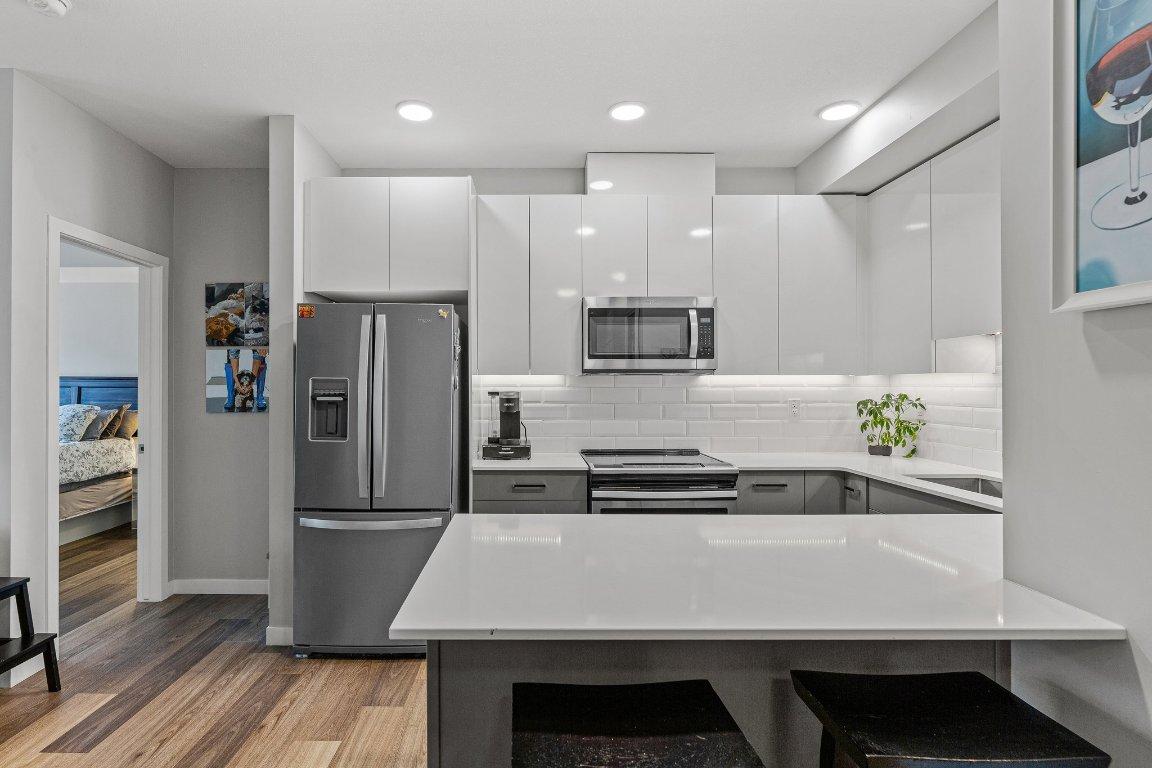 









722


Valley

Road, 507,
Kelowna,




BC
V1V 0E2

