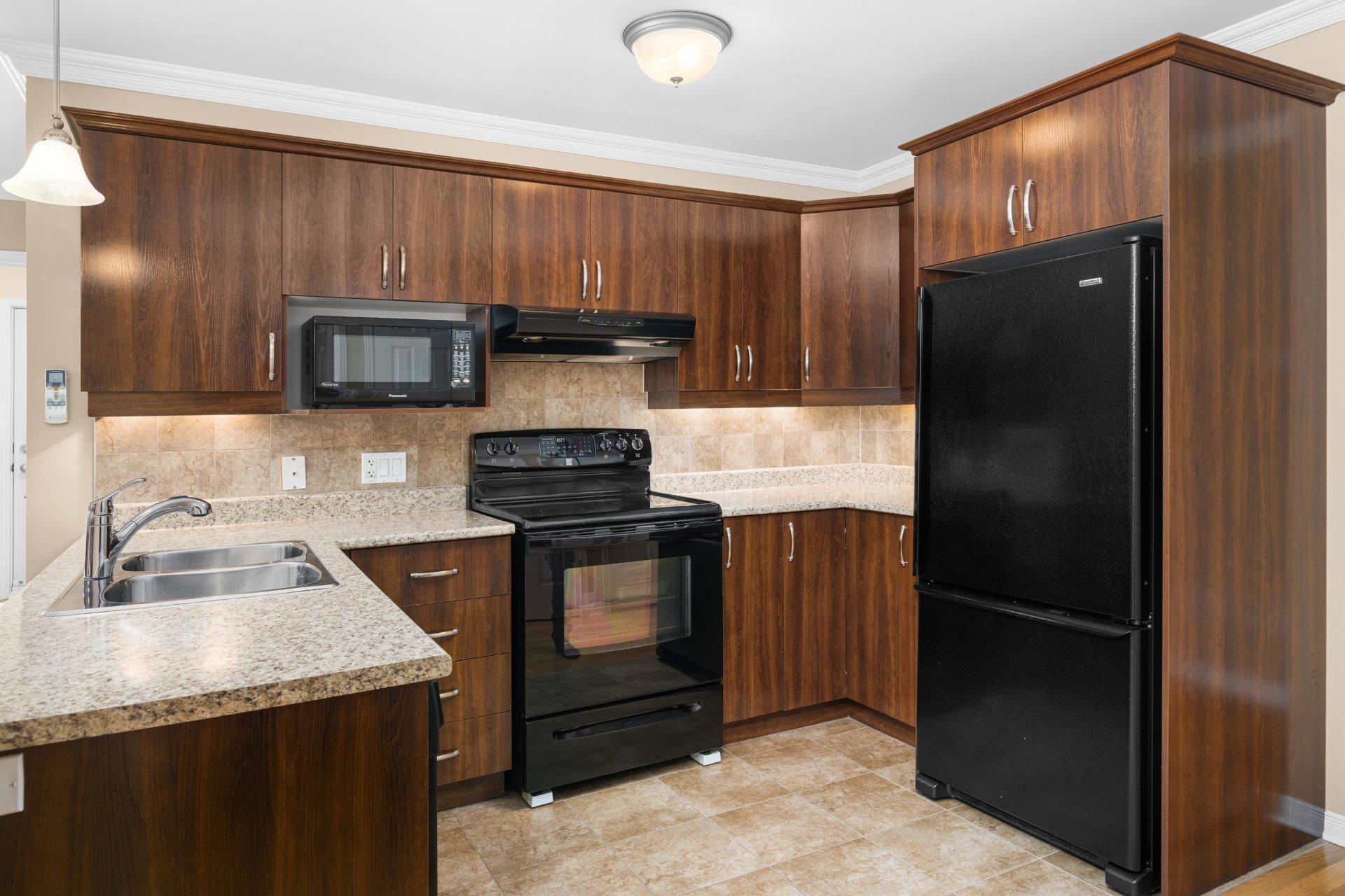 









273


Rue de Barcelone

,
Dollard-des-Ormeaux,




QC
H9B0A6

