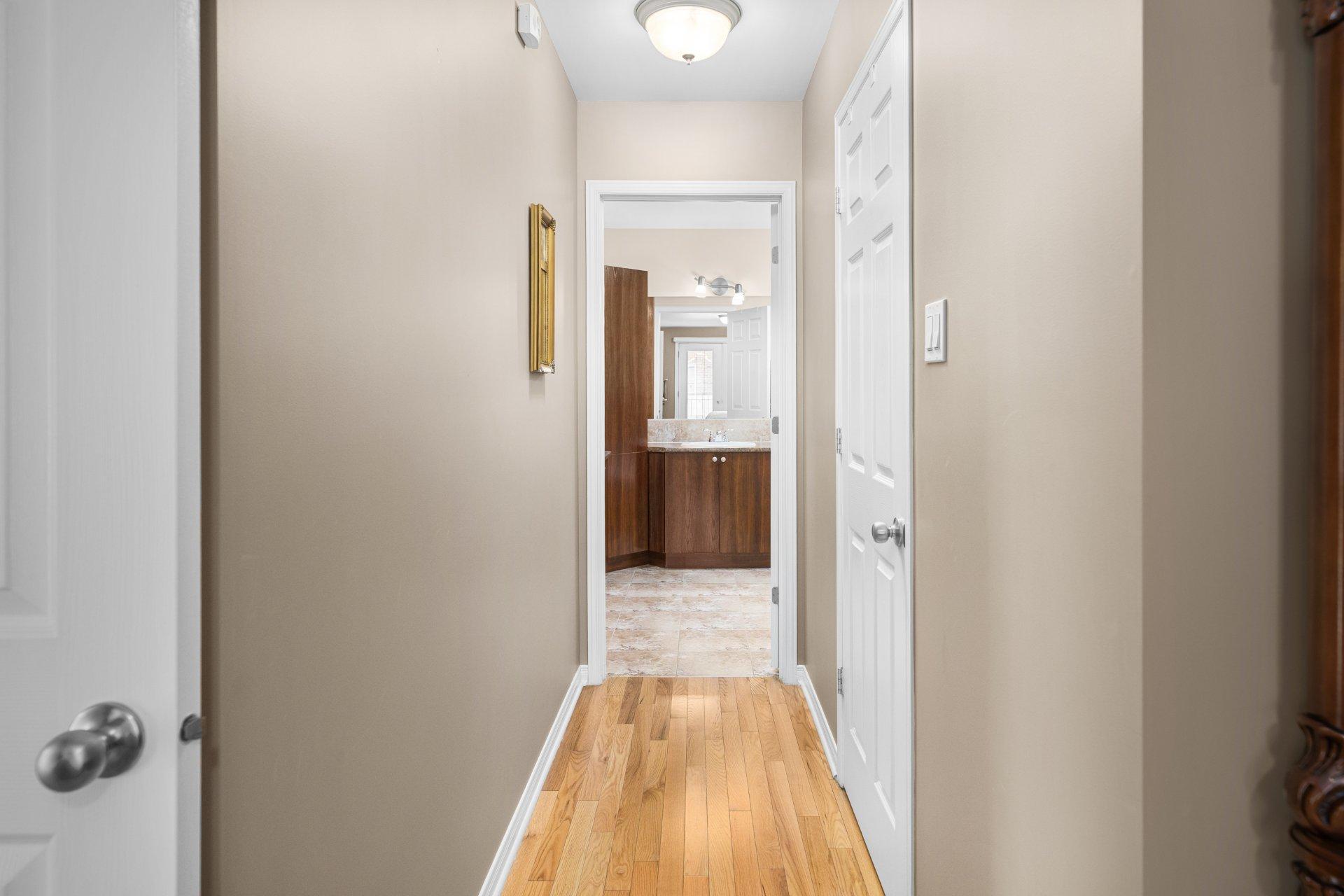 









273


Rue de Barcelone

,
Dollard-des-Ormeaux,




QC
H9B0A6

