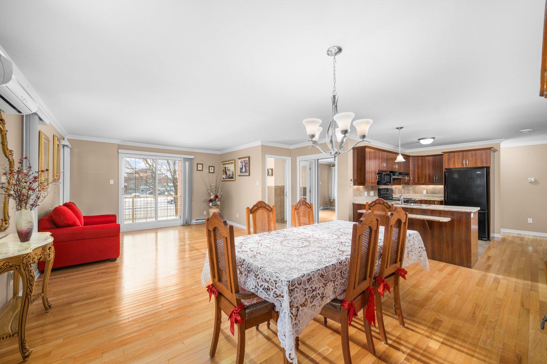 









273


Rue de Barcelone

,
Dollard-des-Ormeaux,




QC
H9B0A6

