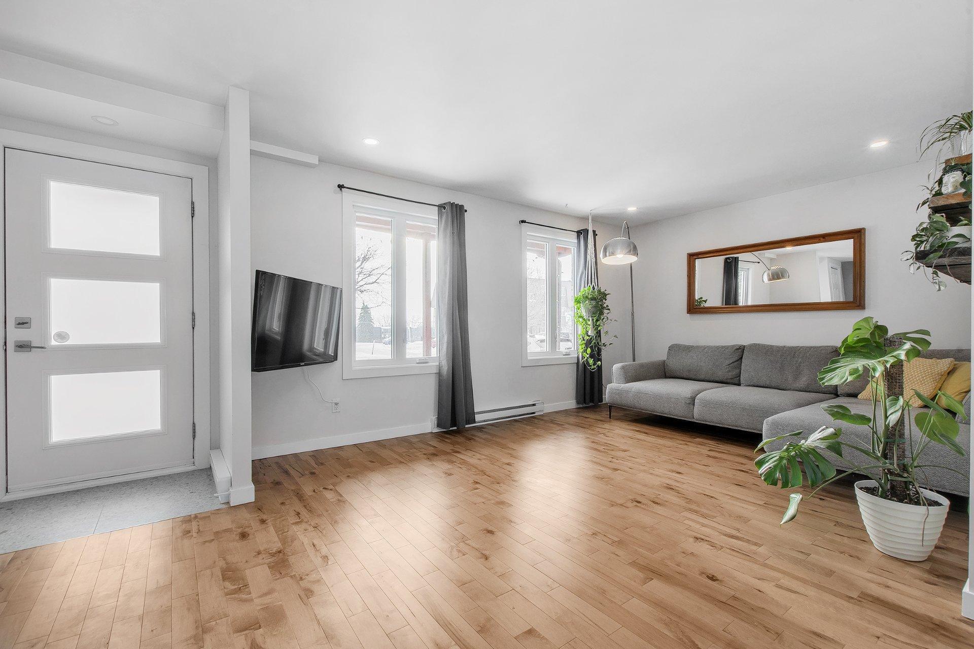 









637


Rue de Cloridan

,
Terrebonne (Terrebonne),




QC
J6X1G4

