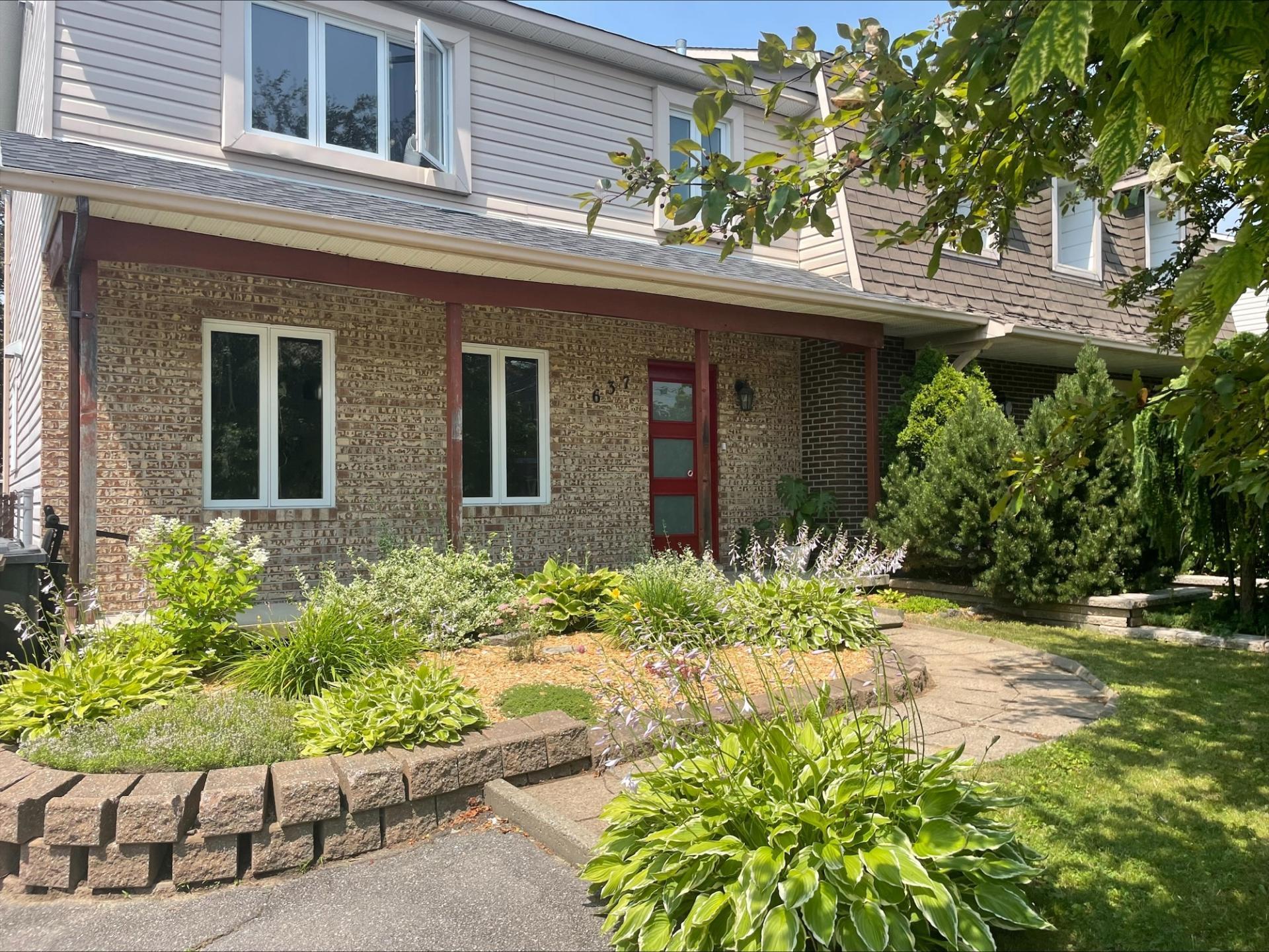 









637


Rue de Cloridan

,
Terrebonne (Terrebonne),




QC
J6X1G4

