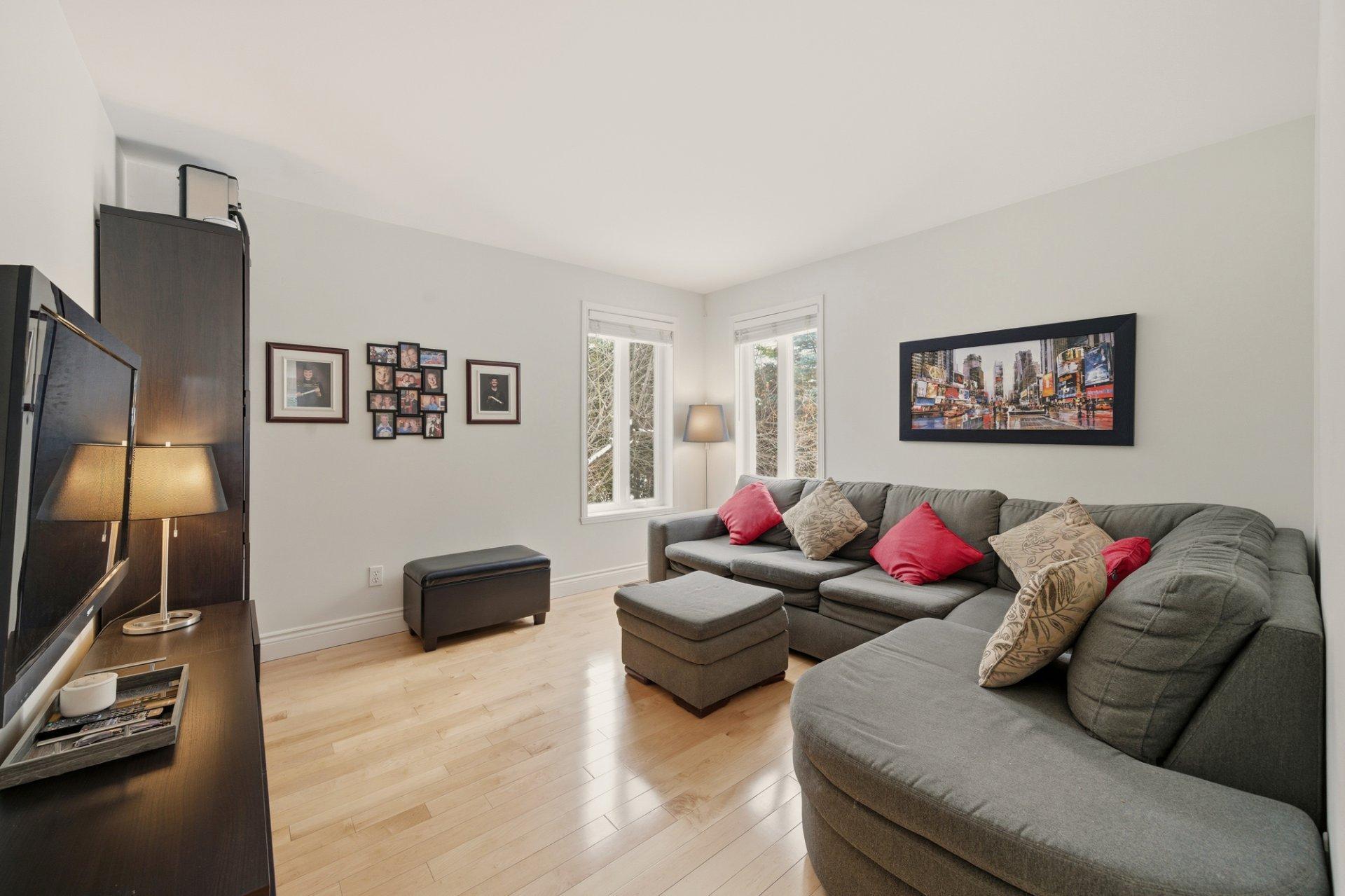 









460


Rue Maude-Abbott

,
Saint-Bruno-de-Montarville,




QC
J3V6H6

