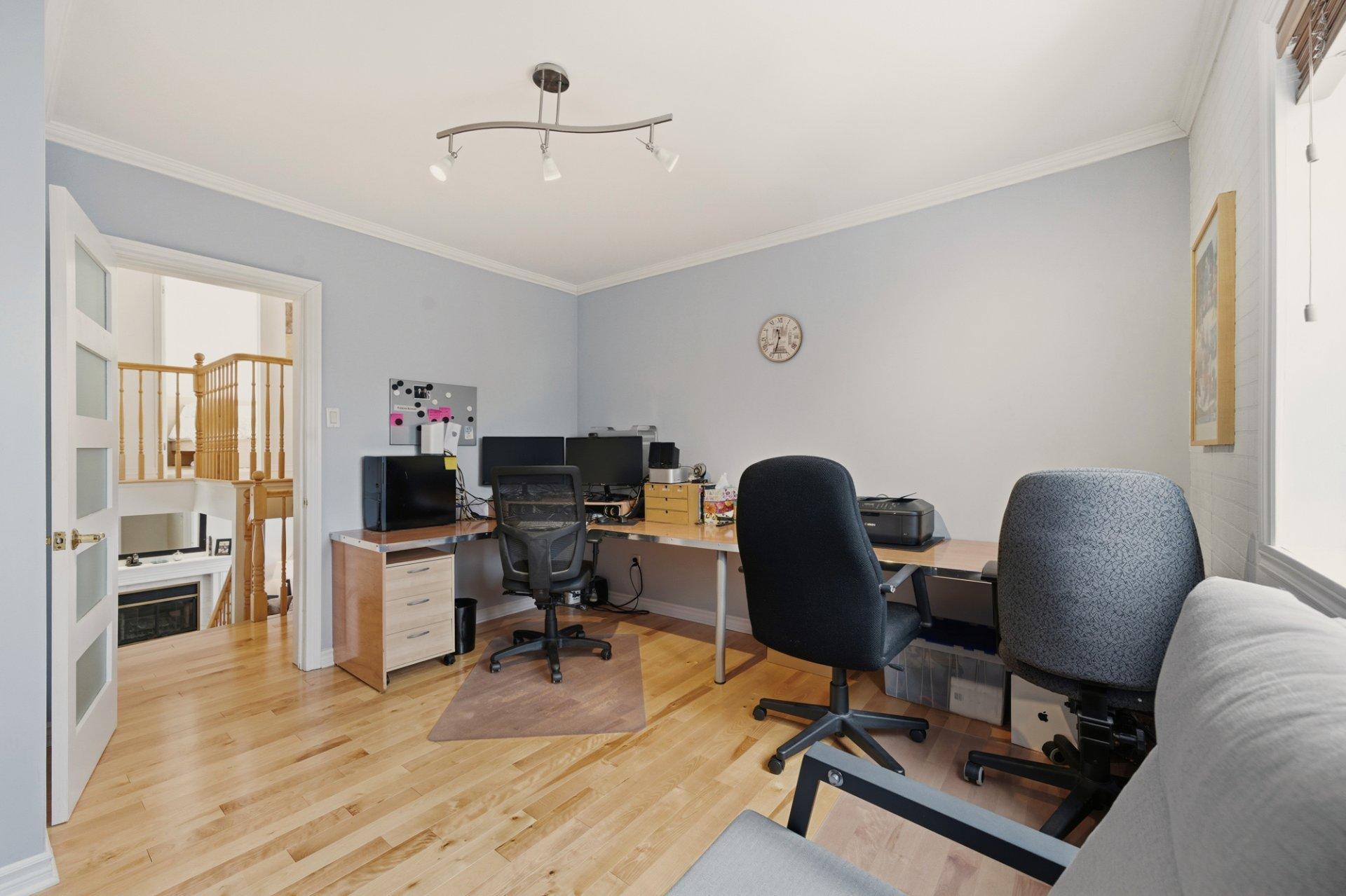 









460


Rue Maude-Abbott

,
Saint-Bruno-de-Montarville,




QC
J3V6H6

