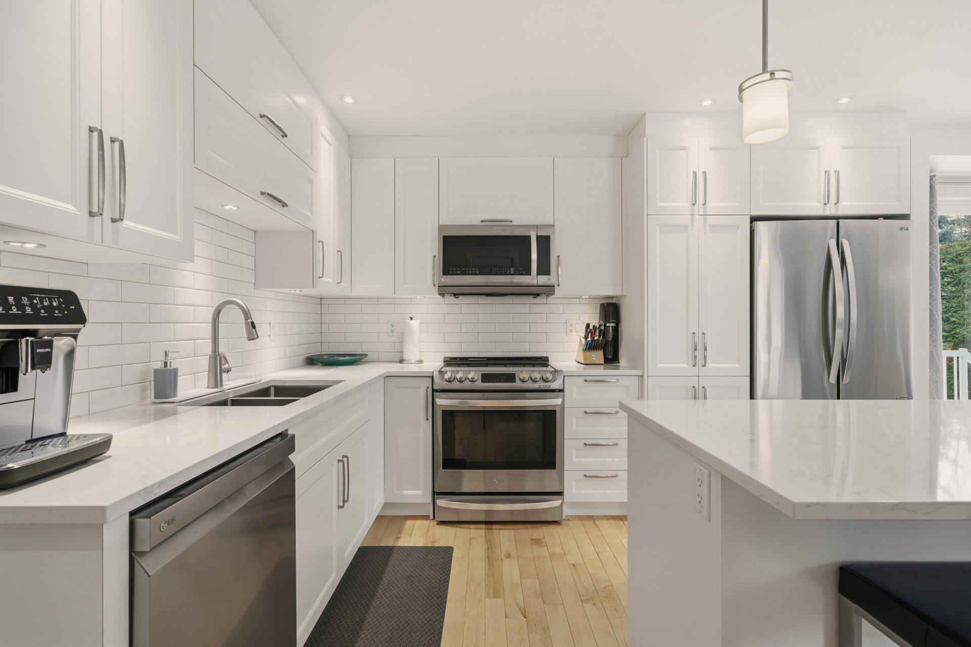 









460


Rue Maude-Abbott

,
Saint-Bruno-de-Montarville,




QC
J3V6H6

