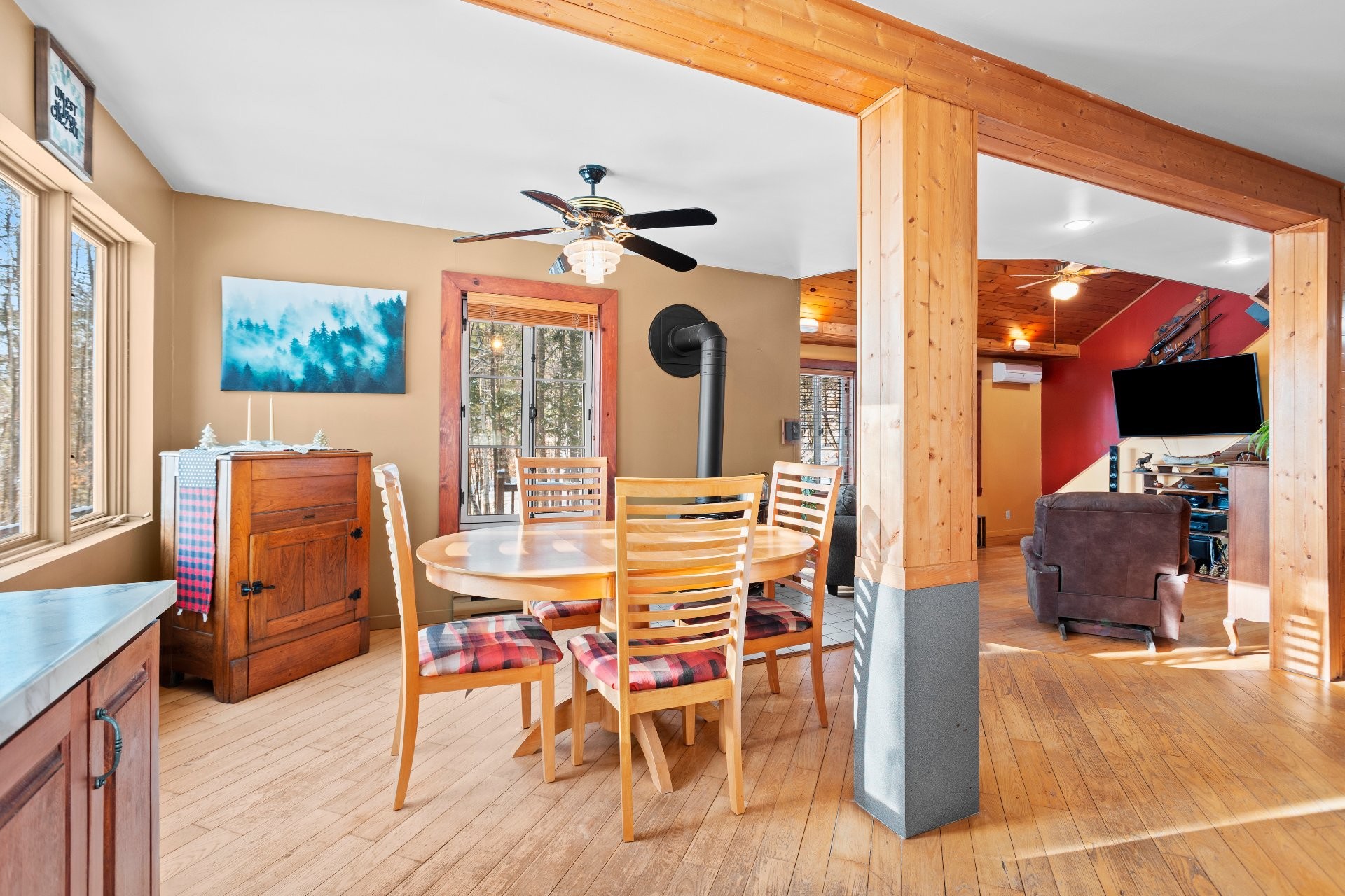 









1480


Rue Vigneault

,
Prévost,




QC
J0R1B0

