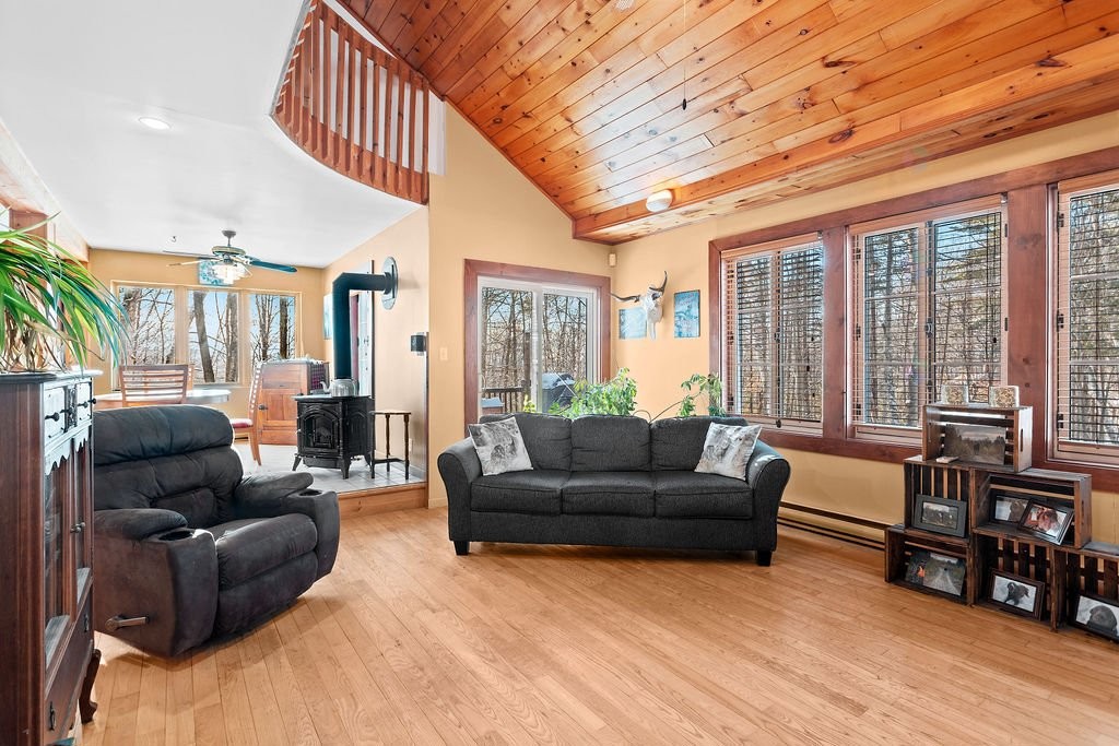 









1480


Rue Vigneault

,
Prévost,




QC
J0R1B0

