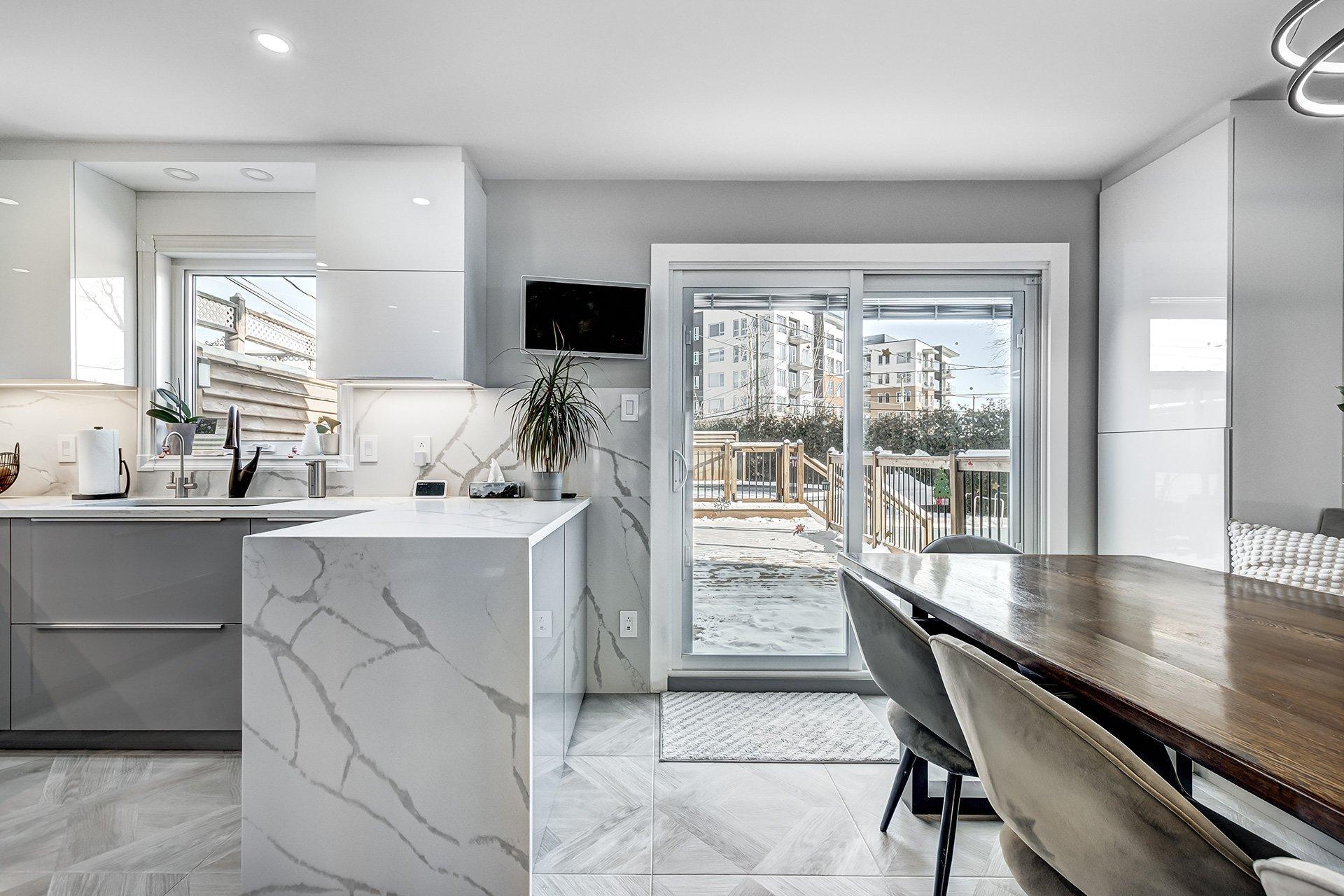 









16


Rue de la Sève

,
Châteauguay,




QC
J6J0B3

