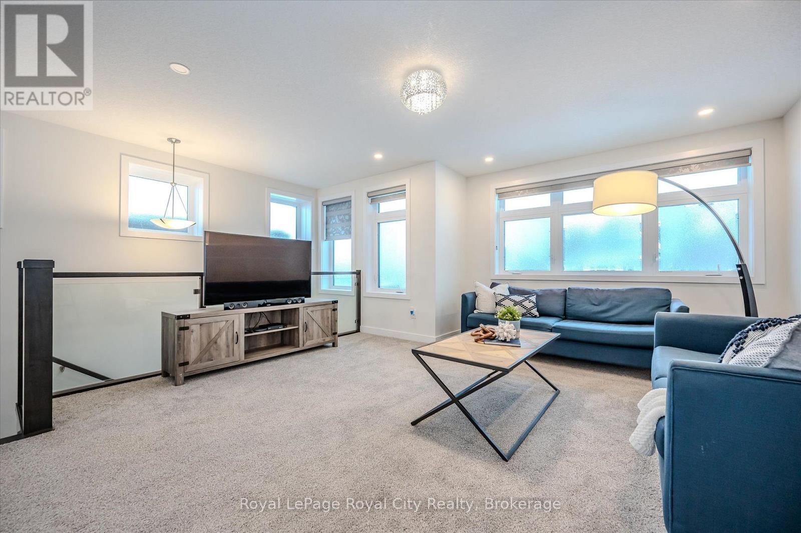 












49 RYDER AVENUE

,
Guelph (Kortright West),




Ontario
N1G0H1

