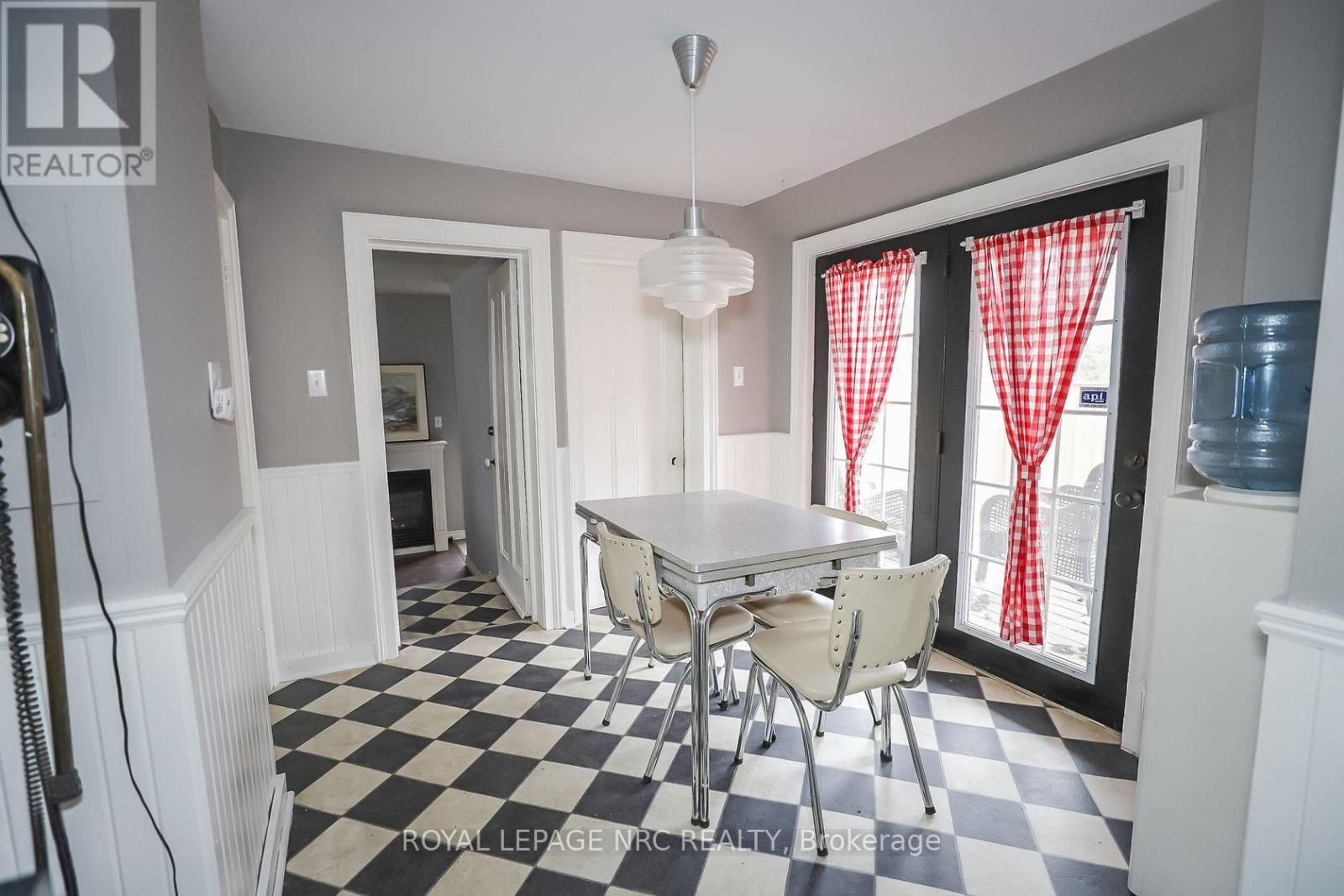 












264 RIDGE ROAD N

,
Fort Erie (Ridgeway),




Ontario
L0S1N0

