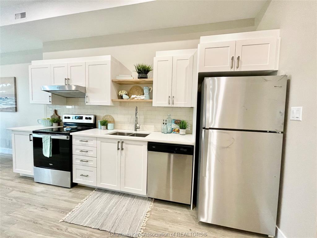 









175


Churchill Park

Road, 305,
Chatham,




ON
N7M 6K5

