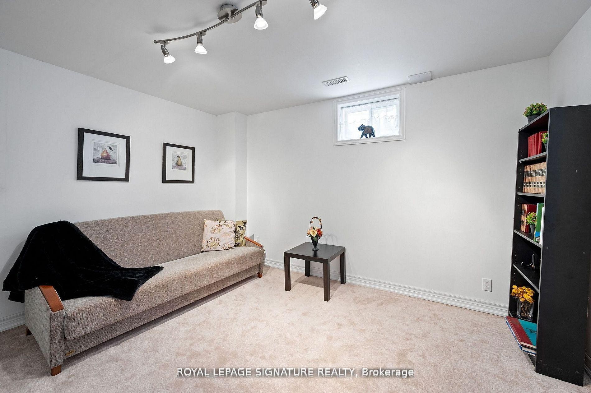 









436


Galbraith

Street,
Shelburne,




ON
L9V 3V4

