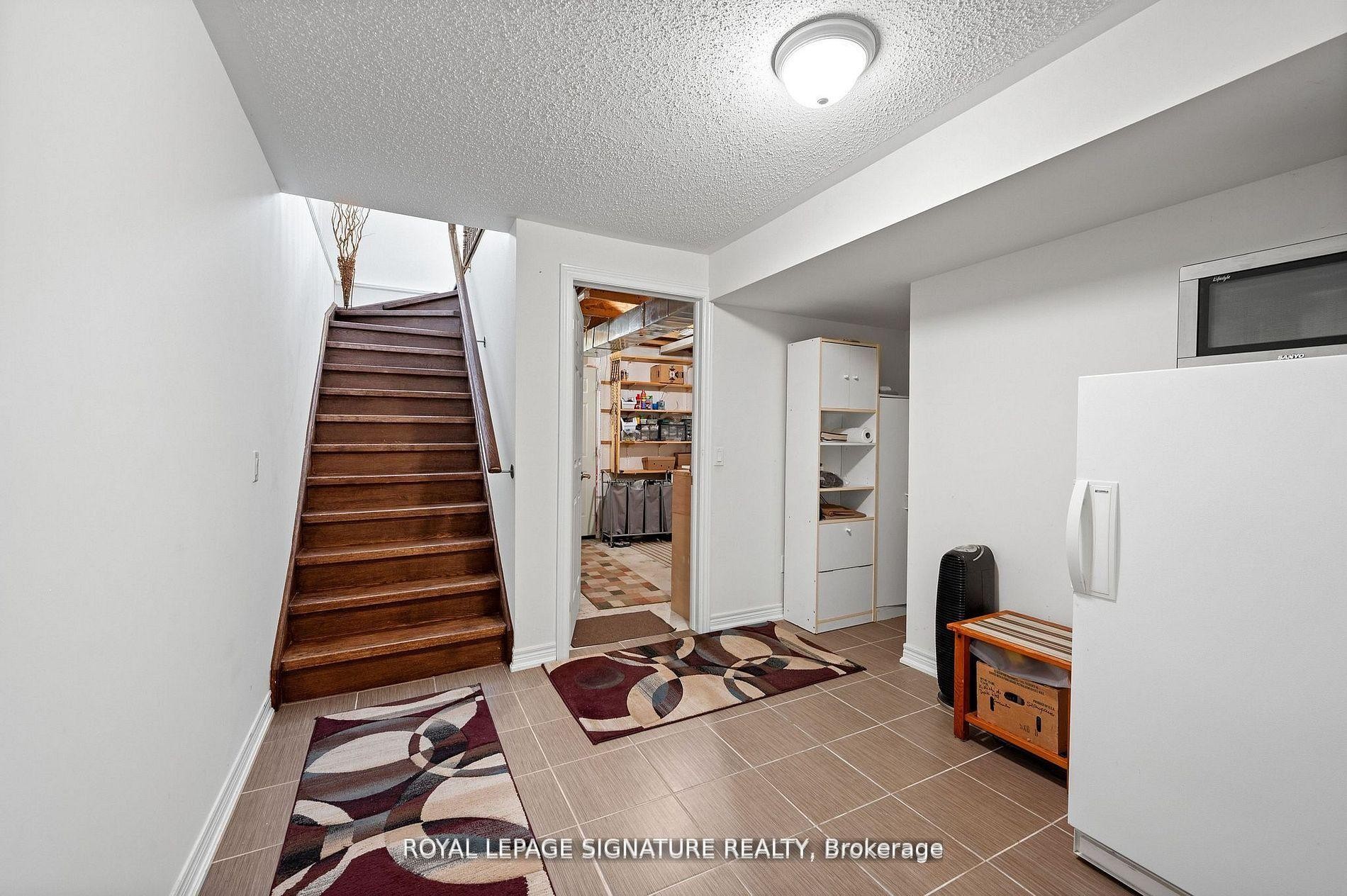 









436


Galbraith

Street,
Shelburne,




ON
L9V 3V4

