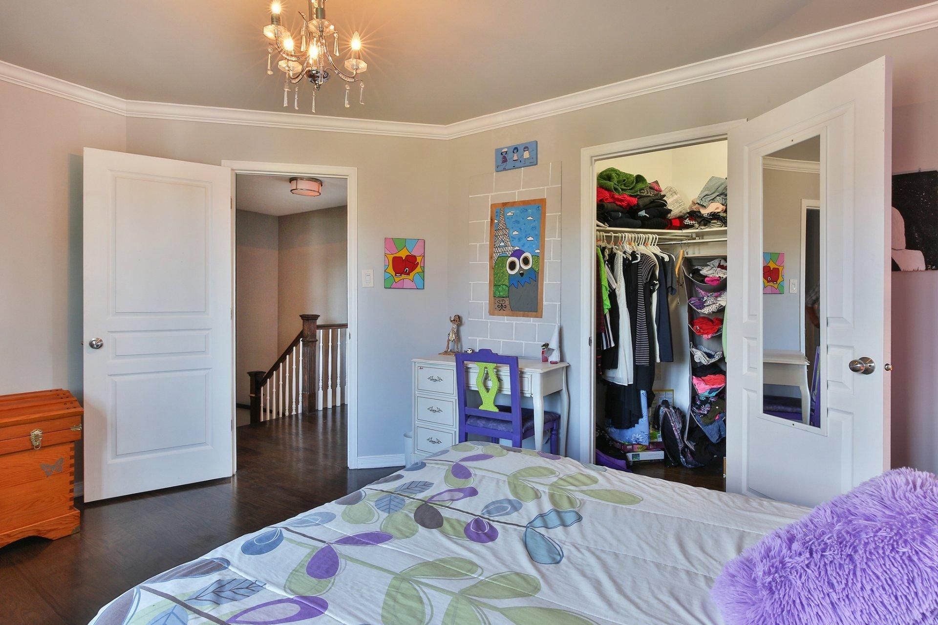 









200


Rue de l'Amarante

,
Saint-Jean-sur-Richelieu,




QC
J2W3E9

