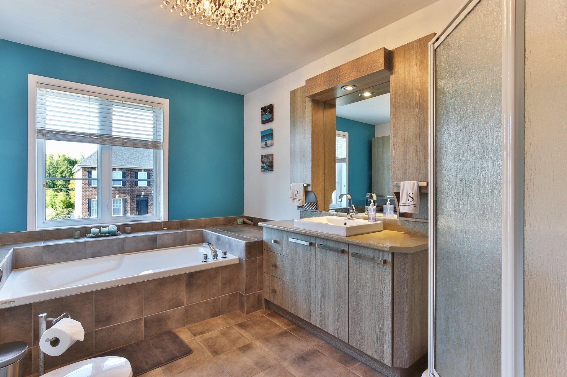 









200


Rue de l'Amarante

,
Saint-Jean-sur-Richelieu,




QC
J2W3E9

