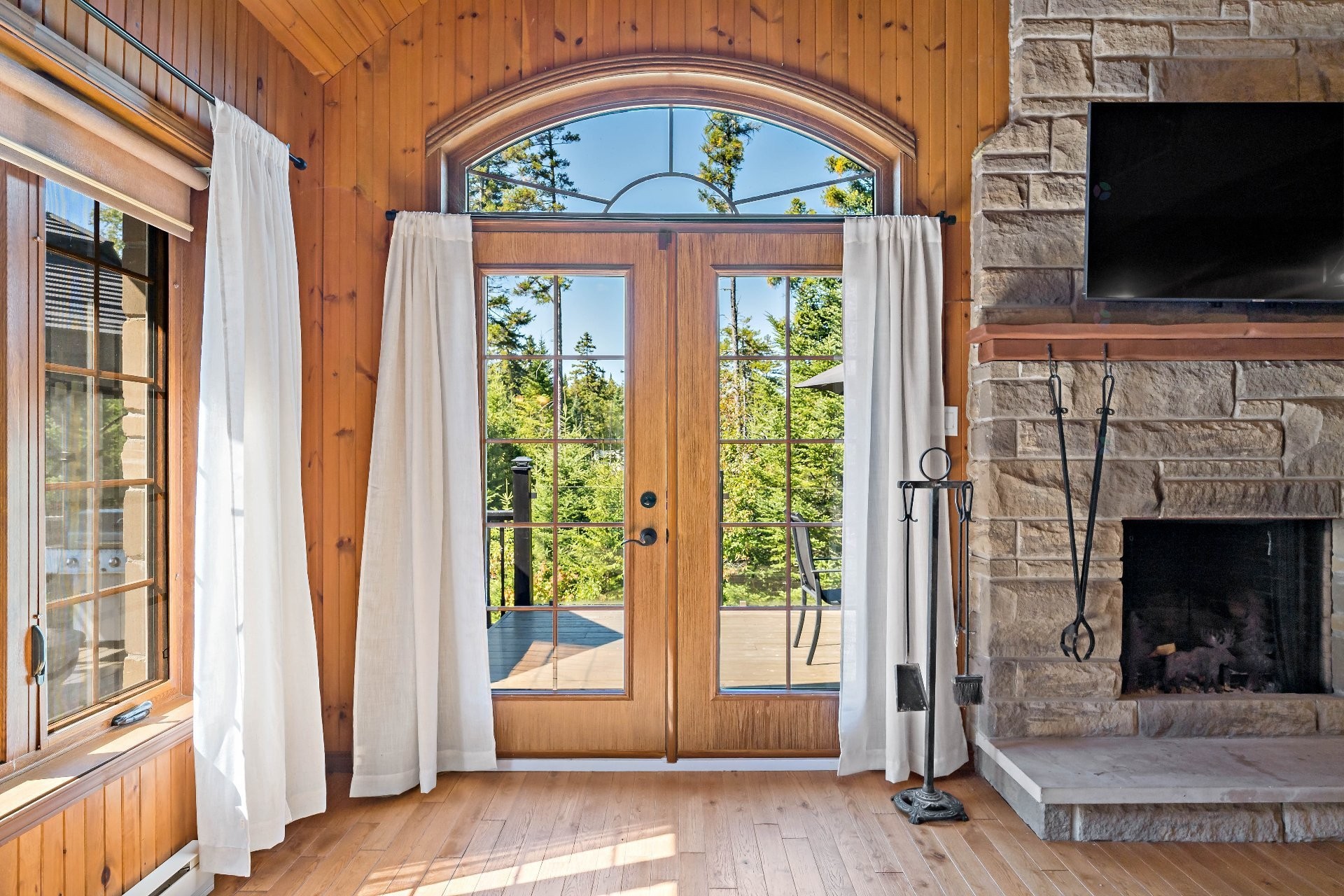 









50


Ch. des Iris

,
Saint-Donat,




QC
J0T2C0

