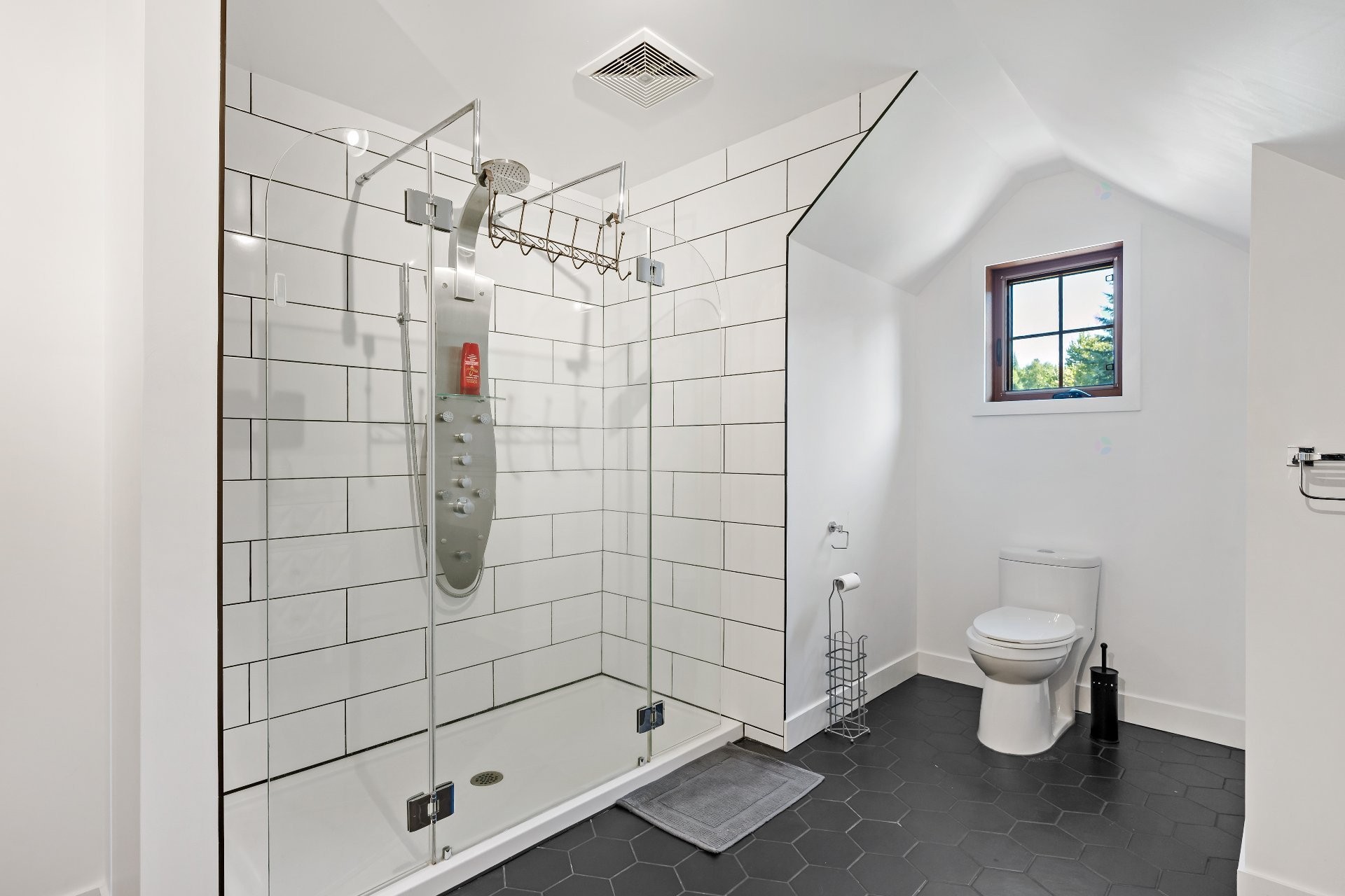 









50


Ch. des Iris

,
Saint-Donat,




QC
J0T2C0

