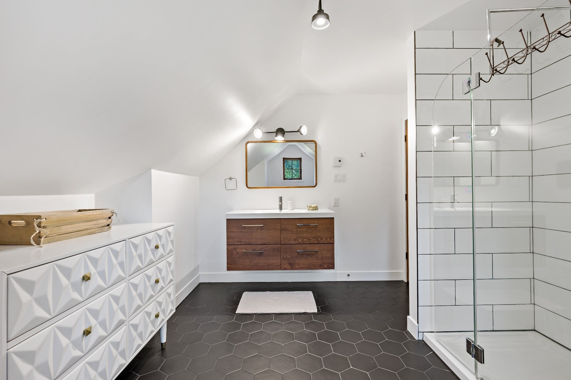 









50


Ch. des Iris

,
Saint-Donat,




QC
J0T2C0

