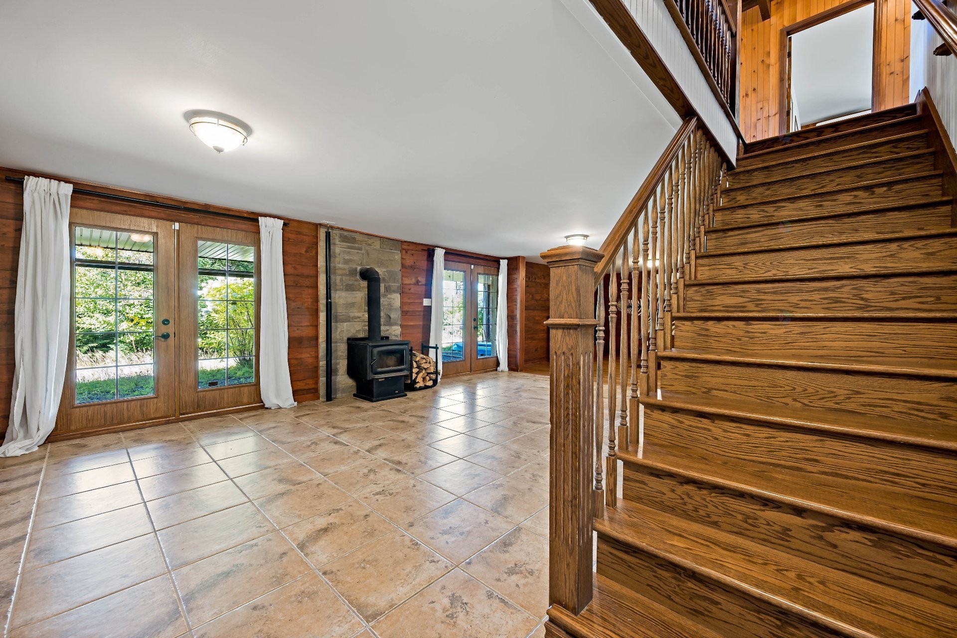 









50


Ch. des Iris

,
Saint-Donat,




QC
J0T2C0

