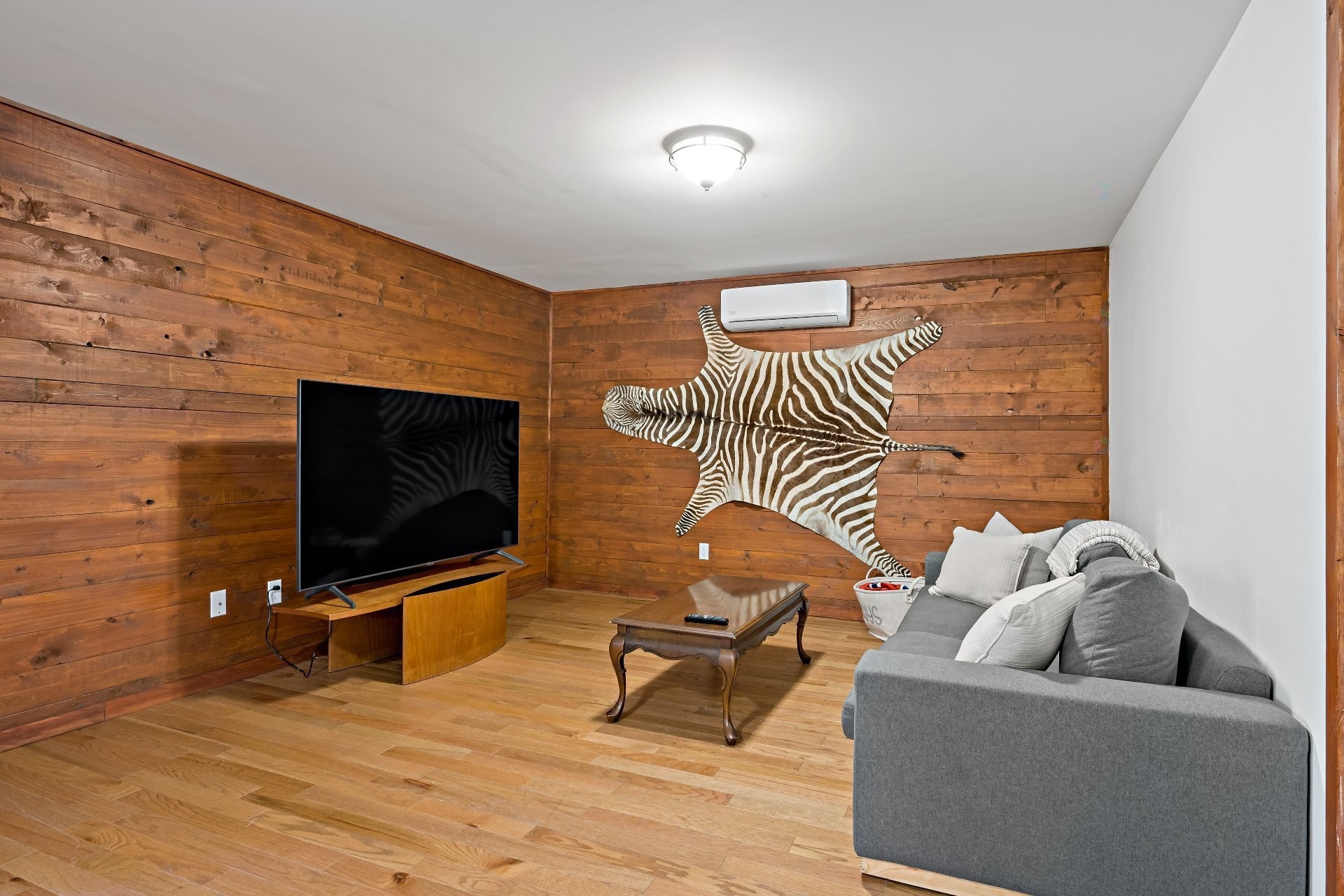 









50


Ch. des Iris

,
Saint-Donat,




QC
J0T2C0

