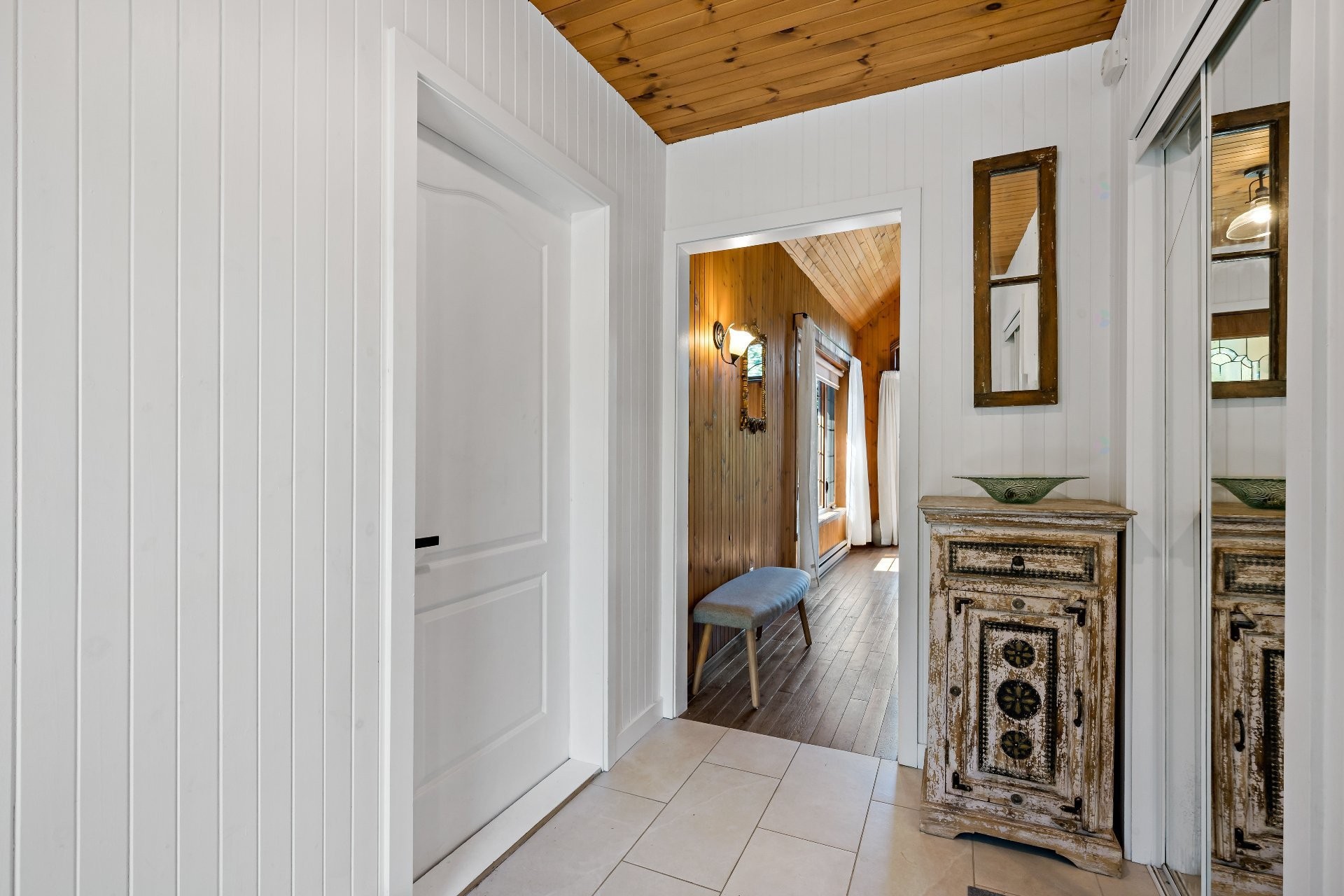 









50


Ch. des Iris

,
Saint-Donat,




QC
J0T2C0

