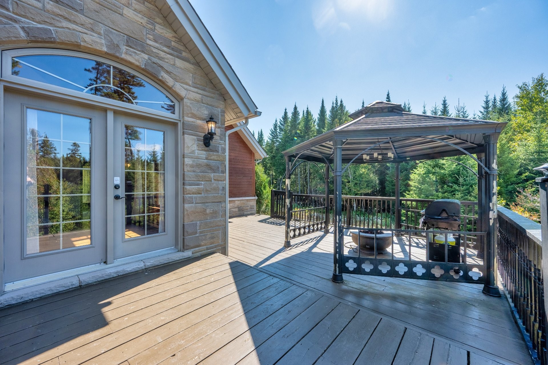 









50


Ch. des Iris

,
Saint-Donat,




QC
J0T2C0

