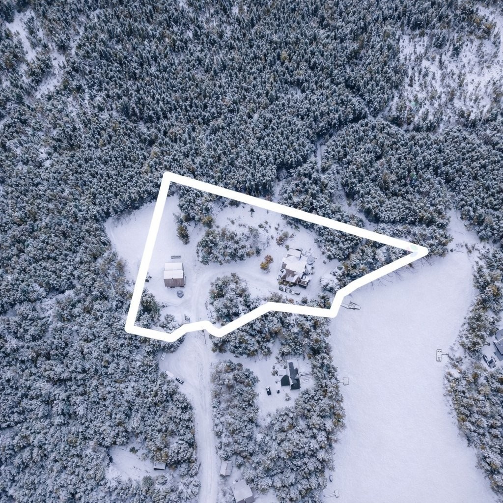 









50


Ch. des Iris

,
Saint-Donat,




QC
J0T2C0

