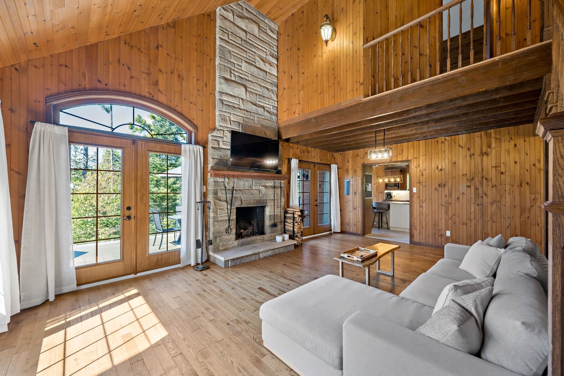 









50


Ch. des Iris

,
Saint-Donat,




QC
J0T2C0

